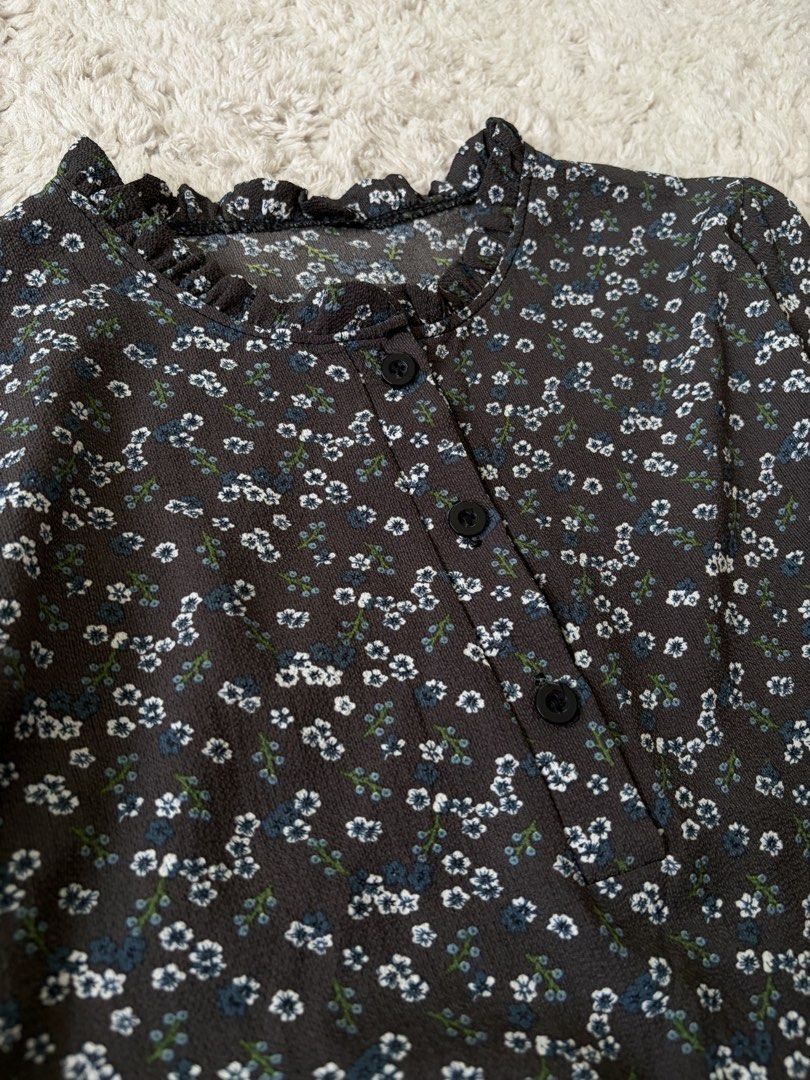 Midnight Meadow Dress (Category: Dresses) located in Batangas. Submitted by nicki0001 (Listing ID 1467244117, Image 2). Description: * Dark floral print with a cute button-down neckline * Long sleeves with a layered, flowy skirt * Relaxed and comfy for an effortless everyday look 🔎 Keywords: Dark Floral Dress, Floral Midi Dress, Tiered Dress, Long Sleeve Dress, Button Front Dress, Flowy Dress, Vintage Style Dress, Casual Dress, Fall Outfit, Hall