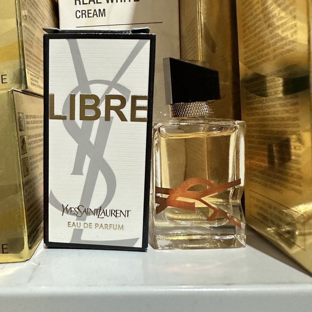 MINI PERFUME Yves Saint Laurent Libre YSL LIBRE Eau de Parfum 7.5ml (Category: Fragrance & Deodorants) located in Manila. Submitted by kristine1909 (Listing ID 1467313721, Image 3). Description: Authentic Yves Saint Laurent Libre Eau de Parfum 7.5ml mini - Comes with original packaging box - Iconic floral lavender fragrance with warm golden notes - Condition: Brand new - Shipping via J&T or Lalamove Grab.