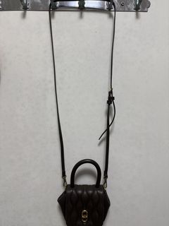 （分類：）位於 。 由 shopaholxx 提交（商品編號 1467317517，圖片 1）。簡介： 。