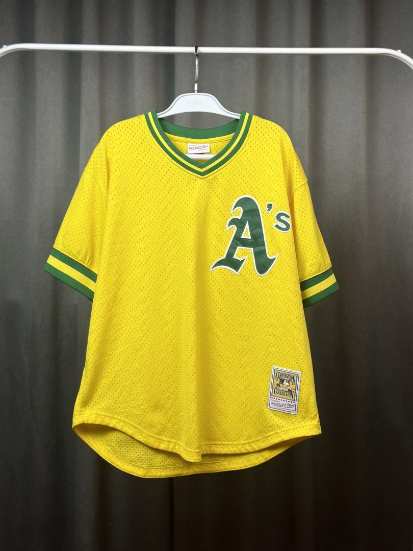 Mitchell & Ness A’s Rickey Henderson Jersey (Category: Tshirts & Polo Shirts ) located in Batangas. Submitted by geejay2ph (Listing ID 1467295307, Image 1). Description: ʙʀᴀɴᴅ: A’s 1984 Rickey Henderson M1TSHELL&NESS Cooperstown Collection Jersey sɪᴢᴇ: XL on Tag ; Neck to Bottom Length (29) in. Pit-Pit Width (25) in. ᴄᴏɴᴅɪᴛɪᴏɴs: Pristine Condition Like New ✨.