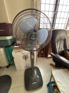 (Category: ) located in . Submitted by branla123 (Listing ID 1467206986, Image 1). Description: .