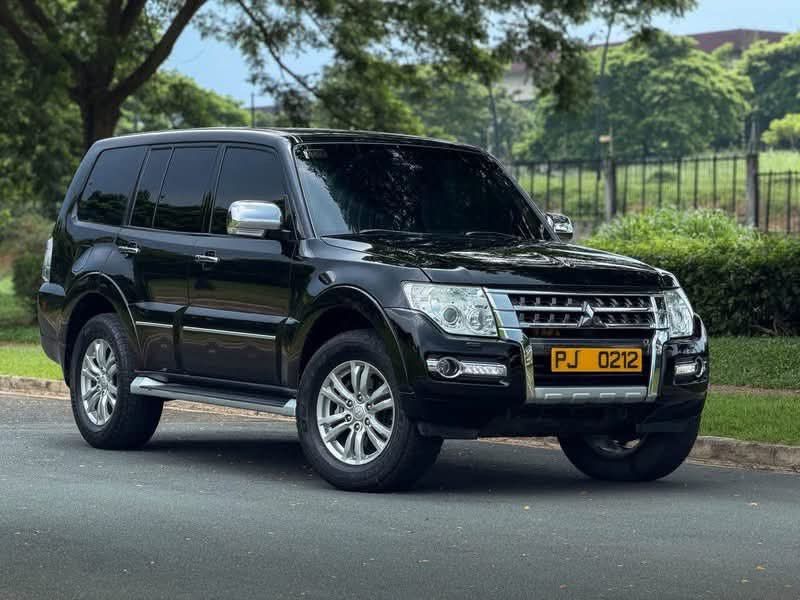 Mitsubishi Pajero BK GLS Auto (Category: Used Cars) located in Manila. Submitted by quality_cars (Listing ID 1467344441, Image 2). Description: FRESH IN‼️ MITSUBISHI BK PAJERO GLS FOR SALE / SWAP / FINANCING 👍🏼 Year Aquired: 2016 Color: Black Mica Engine: 3.2L Turbo Diesel Transmission: 5-Speed Automatic Mileage: 90,000 (Untampered) Plate Ending: 6 Details: 4x4 Dual Ranger 4WD All Stock All Original 7inch Infotainment QCY Dashcam Leather Seats 