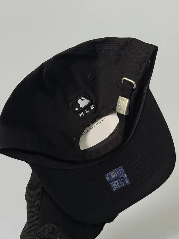 MLB Korea LA Big Logo Black (Category: Everything Else Others) located in Manila. Submitted by newwind.52e349 (Listing ID 1467302962, Image 3). Description: MLB Korea LA Big Logo Black ₱1,000 Clean and stylish black cap with a bold LA logo! Perfect for streetwear, casual outfits, and everyday wear. Easy to match with any fit. 💰Price: ₱1,000 📩 PM now if interested! ⚡ First come, first served! #MLBKorea #LABigLogo #BlackCap #Streetwear #CapForSal