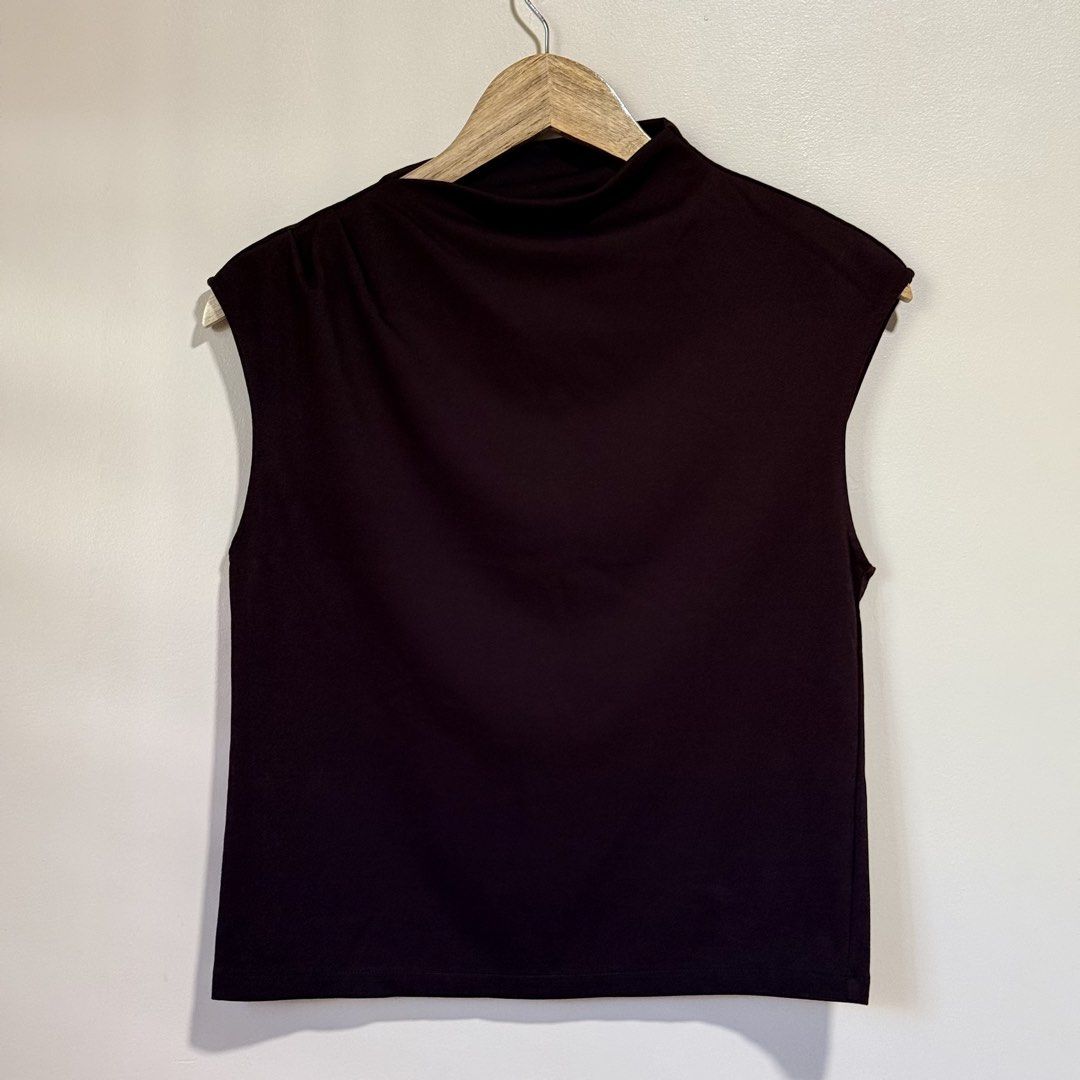 MNG Mango Gathered Assymetrical Neck Top (Category: Blouses) located in Surigao. Submitted by nenafuentes (Listing ID 1467179043, Image 3). Description: Used twice only Size XS on tag. Can fit up to Small.