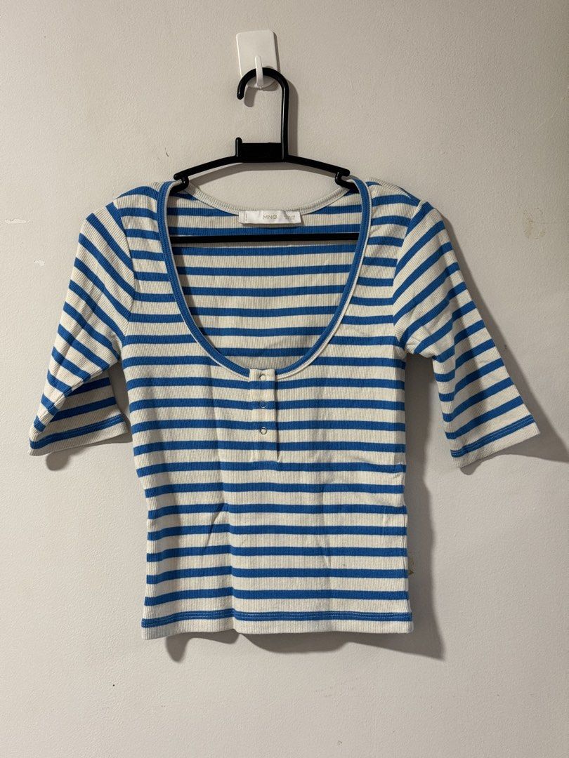 MNG Stripe Top Size S (Category: Blouses) located in Marikina City. Submitted by punch.studioph (Listing ID 1467186258, Image 2). Description: MNG Stripe Top Size S Never Used.