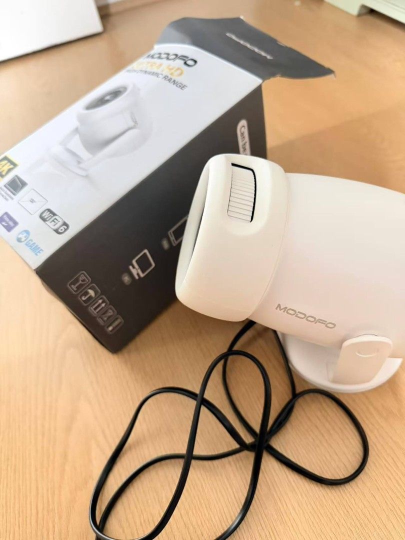 Modofo projector (Category: Projectors) located in Manila. Submitted by coolcrystal_59d22e (Listing ID 1467205893, Image 1). Description: .