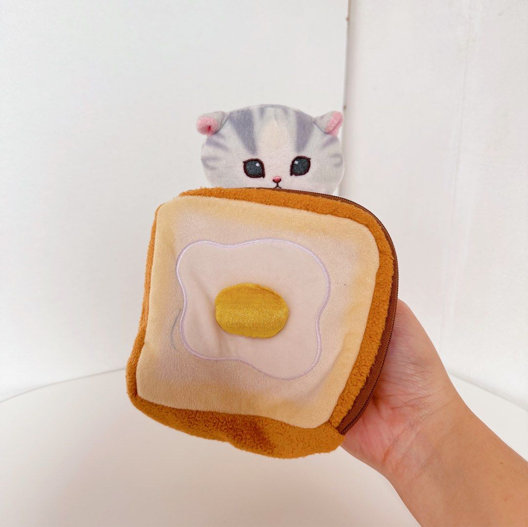 Mofusand Gray Cat Pouch Charm (Category: Plushies & Soft Toys) located in Manila. Submitted by ashyyel_ (Listing ID 1467356182, Image 1). Description: need wash.