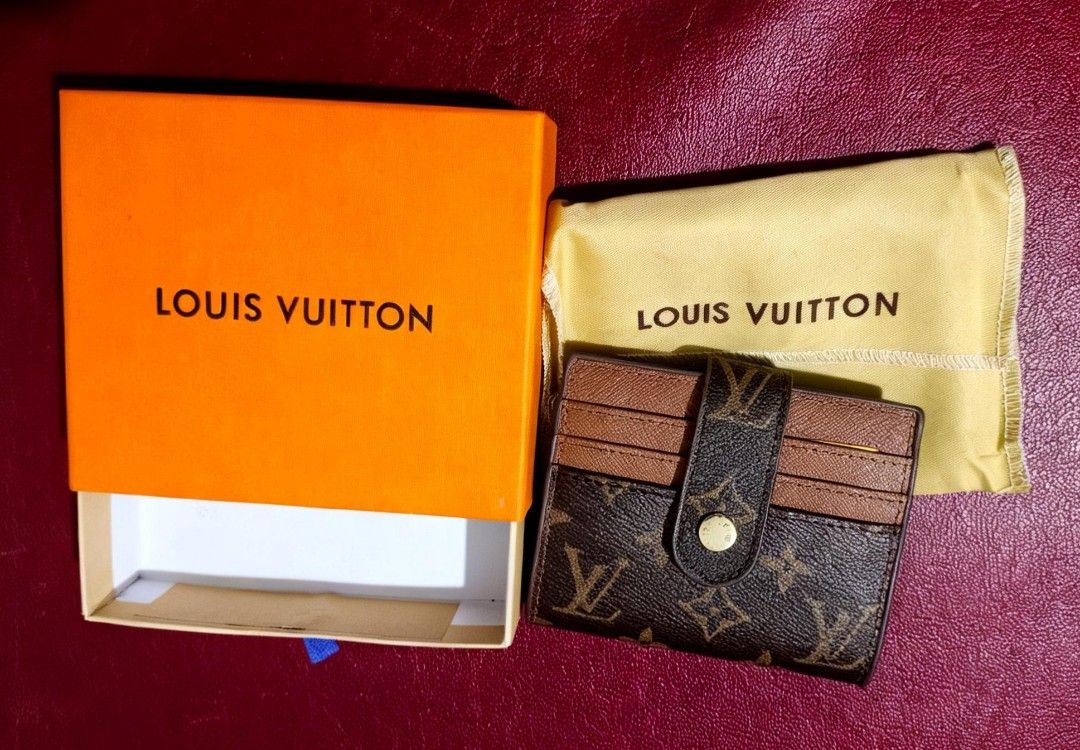 Monogram Wallet (Category: Luxury Bags & Wallets) located in Manila. Submitted by lilith871 (Listing ID 1467201858, Image 1). Description: Classic Monogram Wallet - Brand new, not really used. -Clean Card Slots Inclusions: Dust bag and Box (there are some damages in the Box) 💳 Payment: GCash / Maya 🚚 Delivery: J&T Express (Buyer will shoulder the delivery fee) , 🤝 Meetup: Around Cabanatuan City (preferably in Malls) PM for details or extra pho
