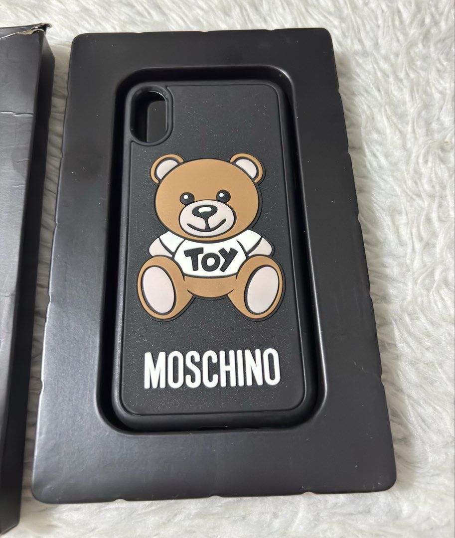 Moschino Case for Iphone X/XS (Category: Cases & Sleeves) located in Paranaque City. Submitted by dalle_closet (Listing ID 1467212312, Image 2). Description: new ito old stock lang.