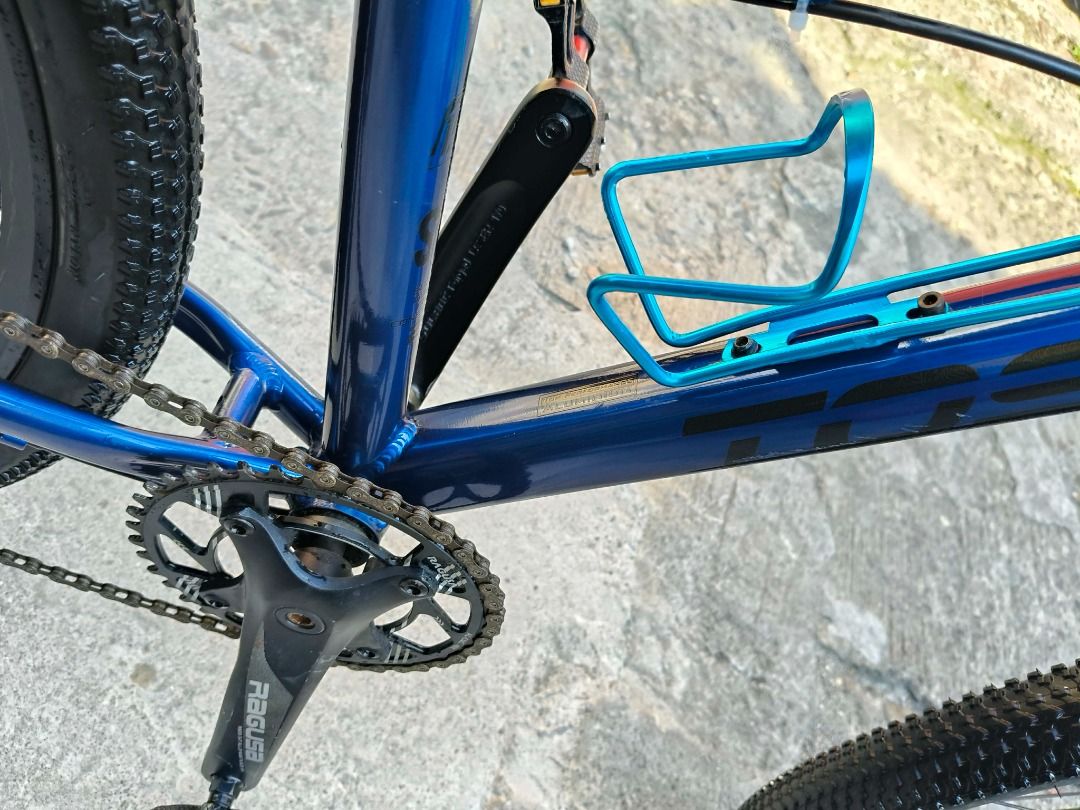 Mountain bike size 27.5 (Category: Bicycles) located in Caloocan City. Submitted by goldenwhale.269341 (Listing ID 1467180428, Image 2). Description: Direct message me.