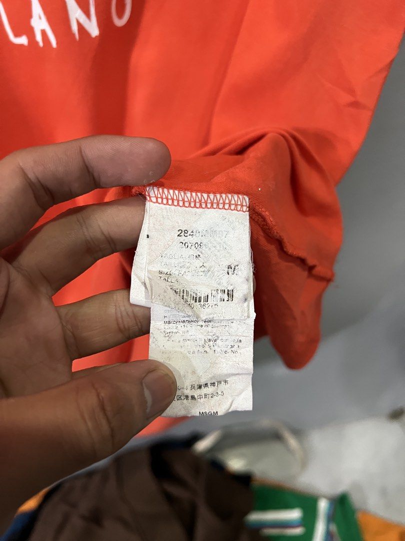 MSGM Milano Shirt (Category: Tshirts & Polo Shirts ) located in Davao. Submitted by clotheupthrifts (Listing ID 1467292137, Image 3). Description: size L dimes 22.5 W 29 L, Good as new, No issues, 10/10 color rate.