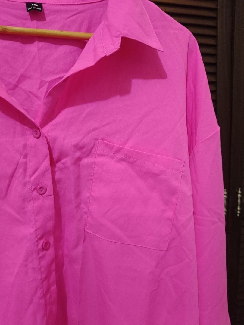 Neon Pink Polo Shirt (Category: Longsleeves) located in Manila. Submitted by byjrb (Listing ID 1467188982, Image 3). Description: 🛍️ Brand-new items from SHEIN, Emery Rose, Zaful & more! Size : Large to XL cute nito, pwede din pang cover 📦 Shipping: LBC / J&T / Lalamove 💸 MOP: GCash / BPI only DM for inquiries! 💌.