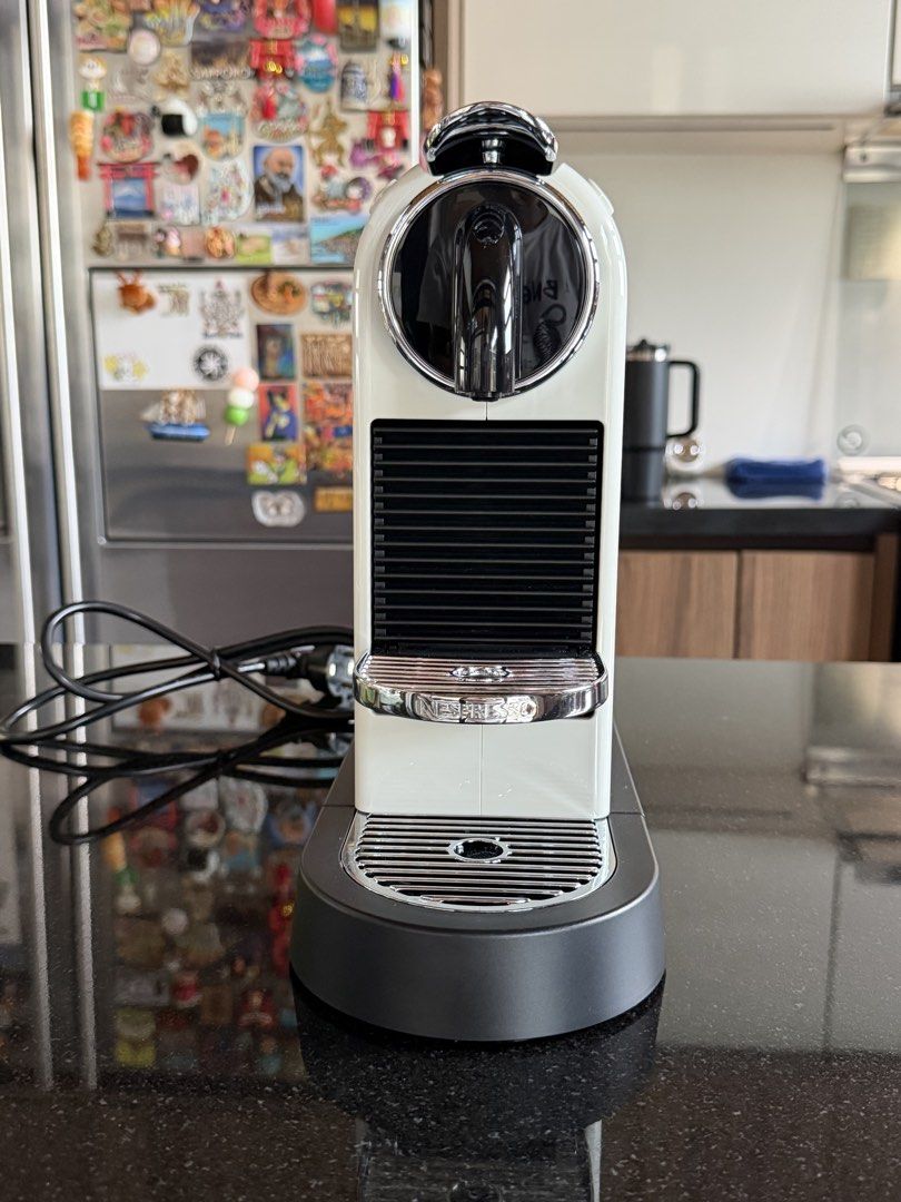 nespresso citiz capsule coffee machine (Category: Coffee Machines & Makers) located in Makati City. Submitted by thisispau (Listing ID 1467208737, Image 2). Description: good as new barely used no issue 📍dasmariñas village, makati city .