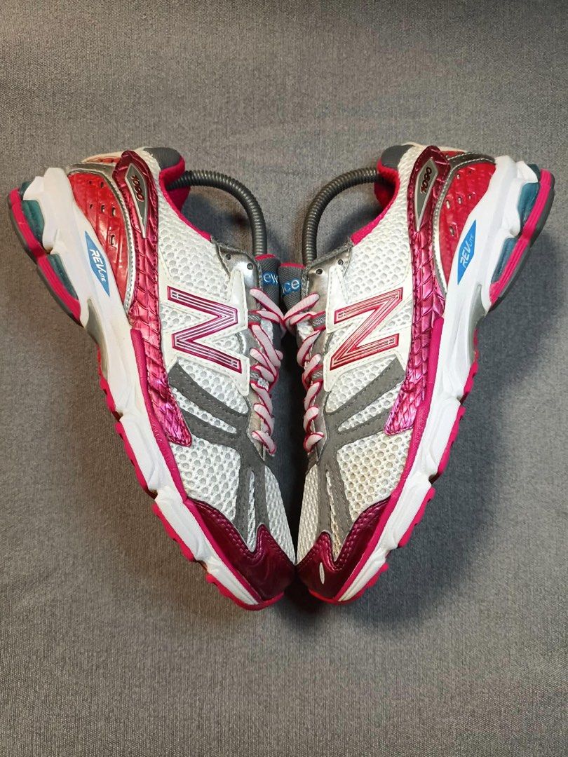 New Balance 1090 (Category: Sneakers) located in Manila. Submitted by haimedeclur (Listing ID 1467310676, Image 2). Description: New Balance 1090 Ganda neto makapit din good for pickleball Excellent condition Us 7.5 Eur 38 No Hard issue sign of usage - 1100 Cabuyao Laguna.