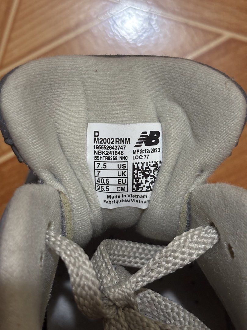 New Balance 2002R (Category: Sneakers) located in Manila. Submitted by saureus (Listing ID 1467229868, Image 3). Description: - Brand: New Balance - Model: 2002R (M2002RNM) - Color: Grey - Size: Men's US 7.5 / UK 7 / EU 40.5 (25.5 cm) - Material: Mesh and leather upper with lace-up front.