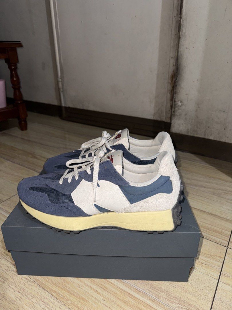 New Balance 327 (Category: Casual Shoes) located in Laoag. Submitted by thewickedwarrior1 (Listing ID 1467335355, Image 2). Description: - Brand/Model: New Balance 327 - Colorway: Navy and White with Cream Midsole - Size: Men's Size 11 - Condition: 9.5/10 Worn a few times; uppers are very clean - Inclusions: Original box and paper inserts included.