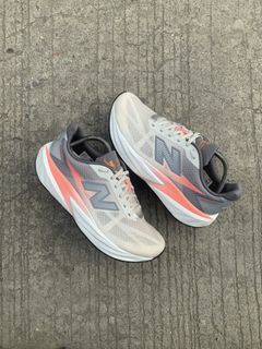 (Category: ) located in . Submitted by thriftkicks3 (Listing ID 1467286007, Image 1). Description: .
