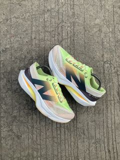(Category: ) located in . Submitted by thriftkicks3 (Listing ID 1467285707, Image 1). Description: .