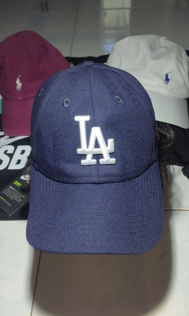 New Era LA a frame (Category: Caps & Hats) located in Cebu City. Submitted by vintage07 (Listing ID 1467231394, Image 1). Description: A frame LA new era Xcellent to as new No issue 850+sf.