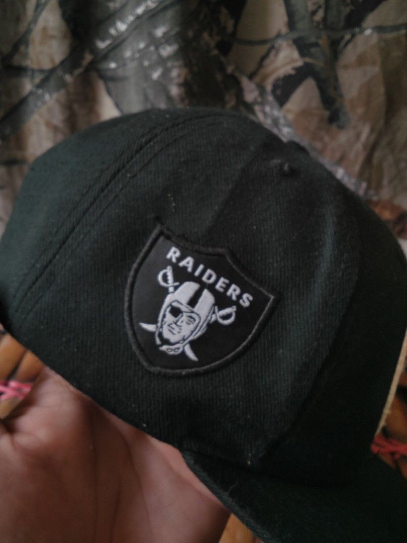 NEW ERA RAIDERS SNAPBACK CAP (Category: Caps & Hats) located in Manila. Submitted by known_as_kairu. (Listing ID 1467360580, Image 2). Description: Legit and Safe.