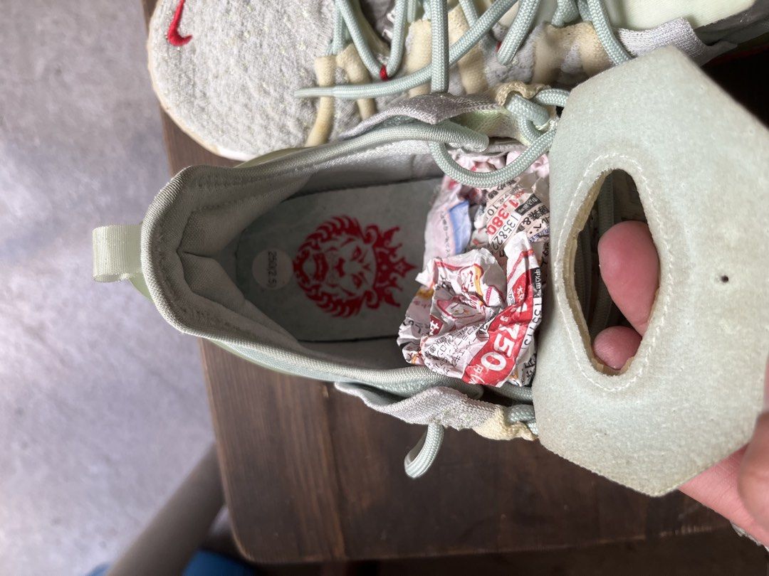 Nike 2020 LeBron 18 GS Sneakers (Category: Announcements) located in Cotabato. Submitted by marvtg (Listing ID 1467200288, Image 3). Description: Nike 2020 LeBron 18 GS Sneakers Released in late 2020, the Nike LeBron 18 continued the evolution of LeBron James’ signature footwear line with advanced basketball engineering. Designed with a combined cushioning setup featuring full-length Zoom Air and a heel Max Air unit, the silhouette incorporates l