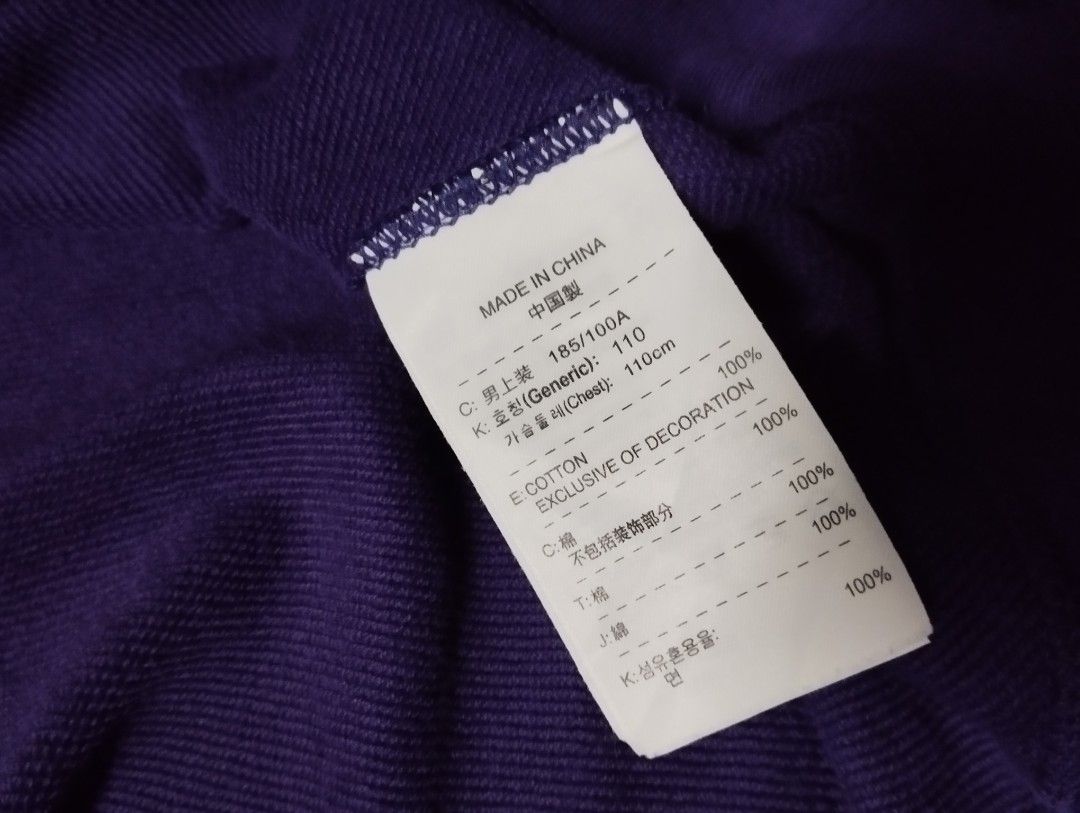 Nike Air Force 1 Crewneck Purple Pullover Sweatshirt (Category: Coats, Jackets and Outerwear) located in Quezon City. Submitted by thegentlethrifter_1.0 (Listing ID 1467210013, Image 3). Description: Color Rate: 9.5/10 (Good Condition) Size on Tag: 2XL (Mens) Fit to: L to 2XL (Mens) Price: Php 300 + Shipping Dimes: 28.5 inches (Length) 23.5 inches (Width) Issue: Small Stains at the Back / Stain or slight discoloration. I'm not sure which it is, b