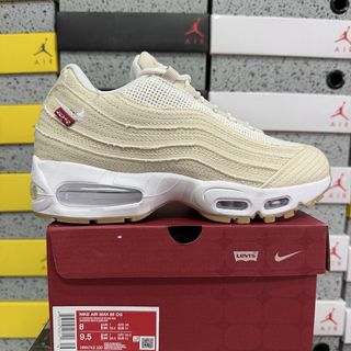 (Category: ) located in . Submitted by pickplanet_sneaker_shirt (Listing ID 1467272156, Image 1). Description: .