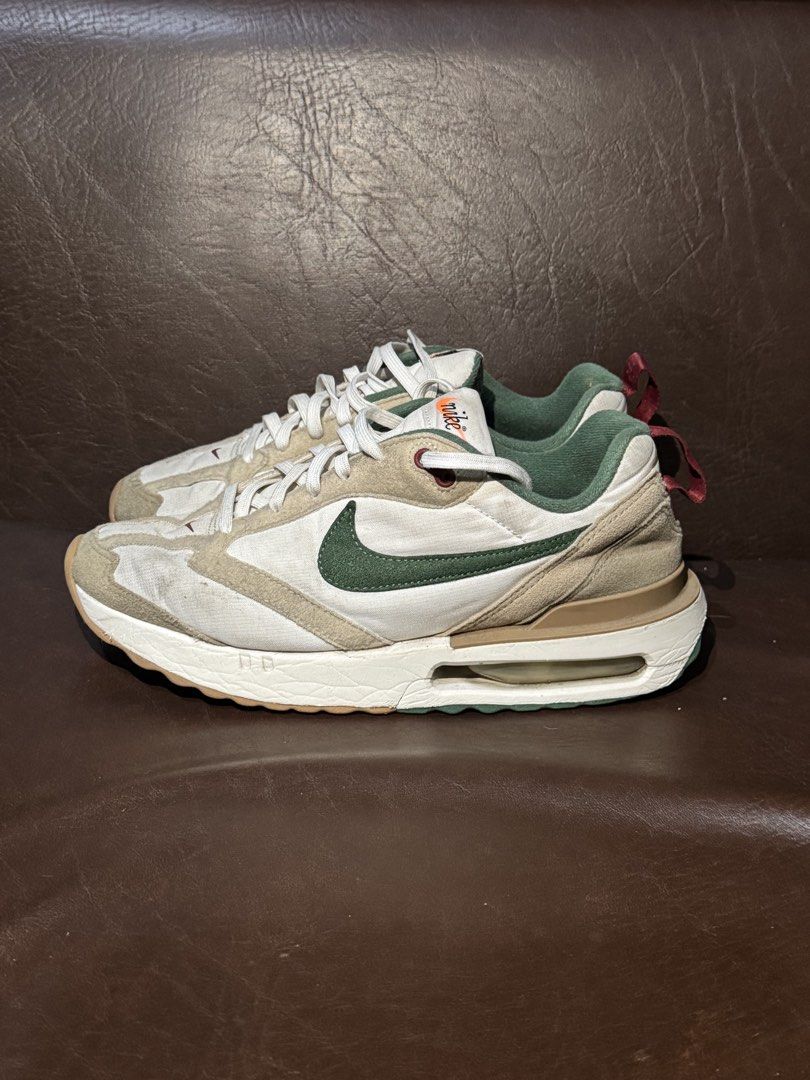Nike Airmax Dawn (Category: Sneakers) located in San Jose. Submitted by lalisamanofoot50726 (Listing ID 1467305672, Image 2). Description: BER MONTHS SALE Steal price all items‼️ Authentic Pre-love bago pa need wash lang po 🫧 Size: EURO 40 • 25 cm helping tags nike, adidas, puma converse, new balance, asics.