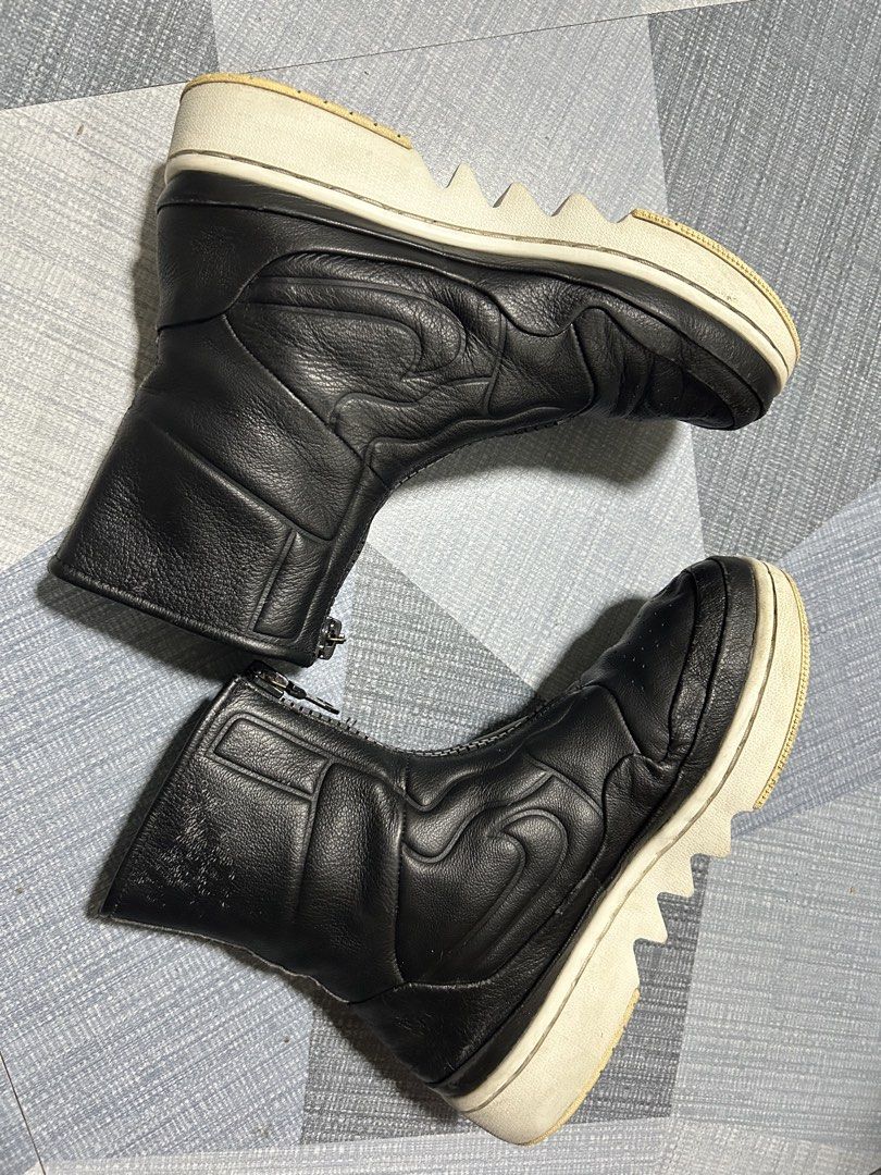 Nike Black Side Zip Boots (Category: Boots) located in Quezon City. Submitted by jjsurplus_23 (Listing ID 1467309015, Image 3). Description: .