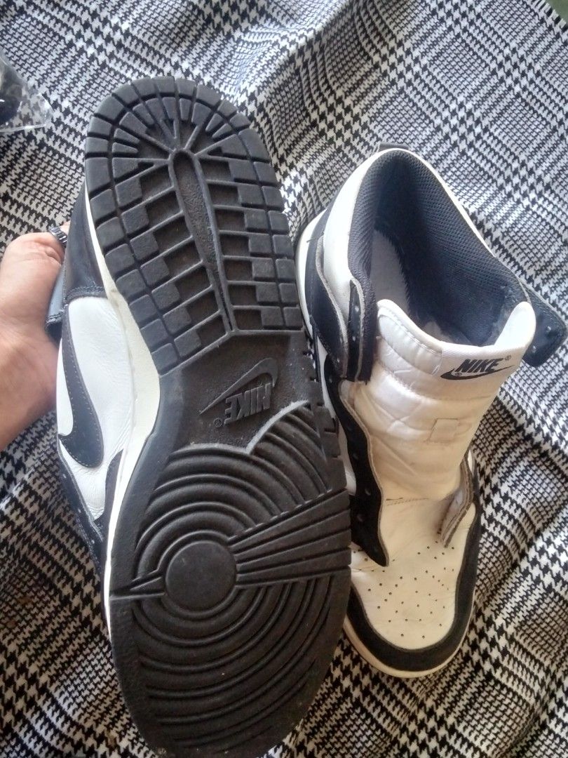 Nike dilunk high retro panda (Category: Sneakers) located in Angeles City. Submitted by jnwsurplus (Listing ID 1467227676, Image 3). Description: no insole no lace plssss see pictures.