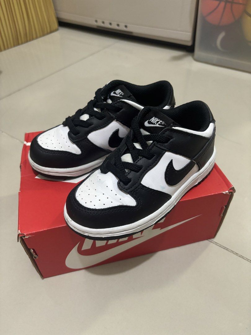 Nike Dunk Low (Size 9C) for Toddler (Category: Babies & Kids Fashion) located in Makati City. Submitted by istellecasido (Listing ID 1467199750, Image 2). Description: Used few times only Size 9C With box .