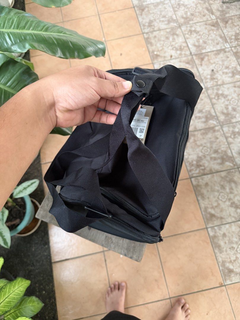 Nike Brasilia Duffel Bag 24L Extra Small (Category: Backpacks) located in Bacoor. Submitted by robingueco (Listing ID 1467270697, Image 3). Description: Nike Gym Tote Bag (28L) - Black ₱1,199 Only!.
