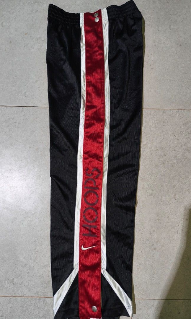 Nike Hoops Side Button Track Pants (Category: Activewear) located in Las Pinas. Submitted by _jomar (Listing ID 1467345272, Image 2). Description: Excellent condition Minimal Runs lang issue No pinhole 9.5/10 Color Rate Size 30-34 L 40 Hem 9.5.