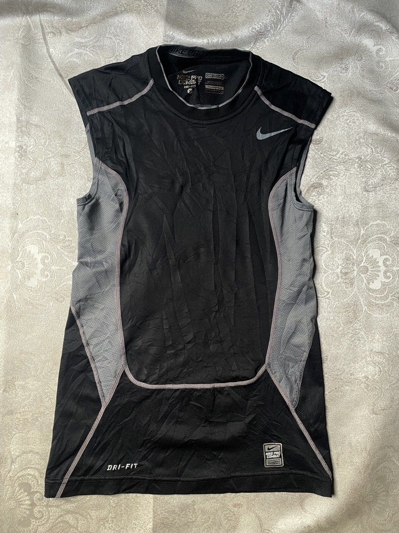 Nike Hypercool Compression Tank Top (Category: Activewear) located in Iloilo. Submitted by kaizenfinds7 (Listing ID 1467246061, Image 1). Description: No issue Authentic Sakto sa basketball, Running, etc Fits med to large +sf.