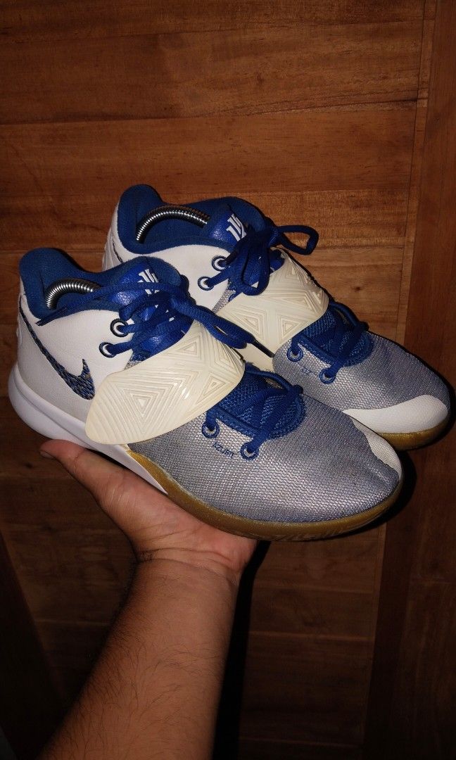 Nike Kyrie Flytrap III Varsity Royal (Category: Sneakers) located in Virac. Submitted by bigbenplaysthriftedshoes (Listing ID 1467319059, Image 1). Description: .