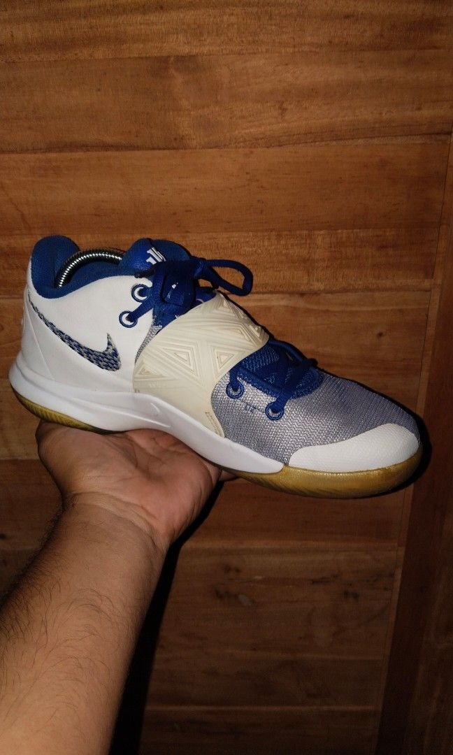 Nike Kyrie Flytrap III Varsity Royal (Category: Sneakers) located in Virac. Submitted by bigbenplaysthriftedshoes (Listing ID 1467319059, Image 3). Description: .