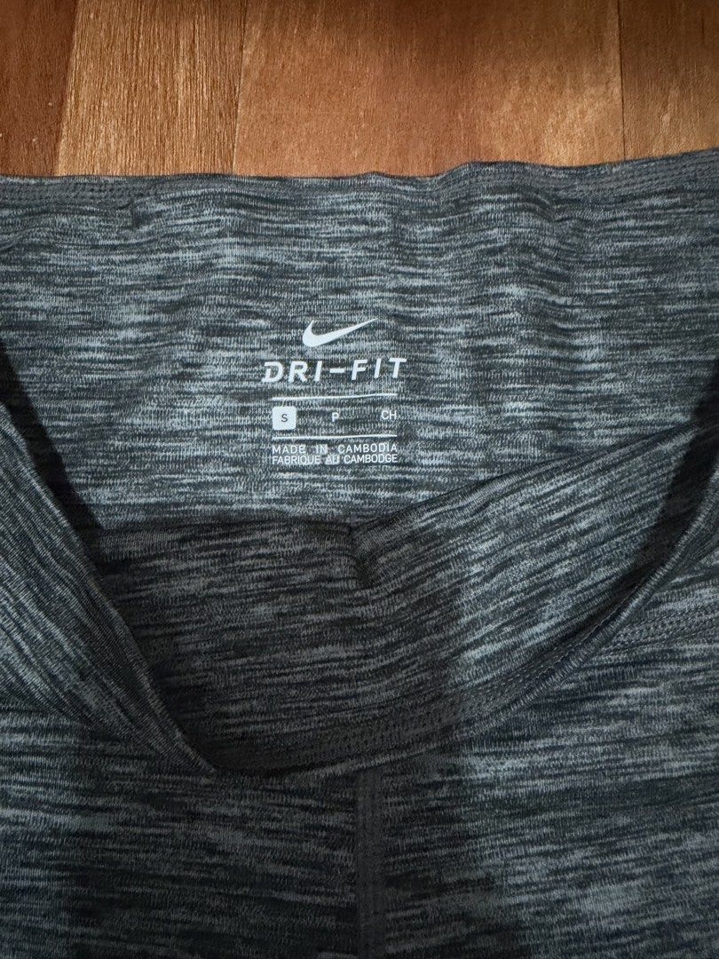 Nike Leggings (Category: Activewear) located in Quezon City. Submitted by krtstn (Listing ID 1467212701, Image 2). Description: .