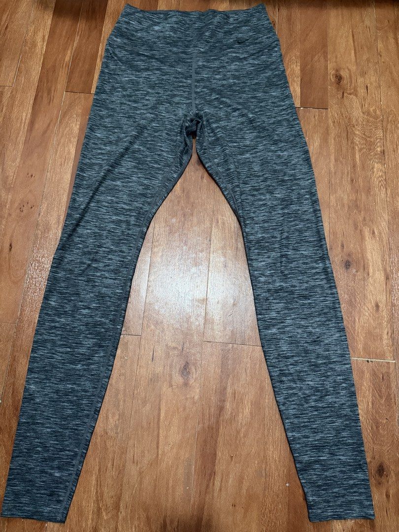 Nike Leggings (Category: Activewear) located in Quezon City. Submitted by krtstn (Listing ID 1467212701, Image 1). Description: .