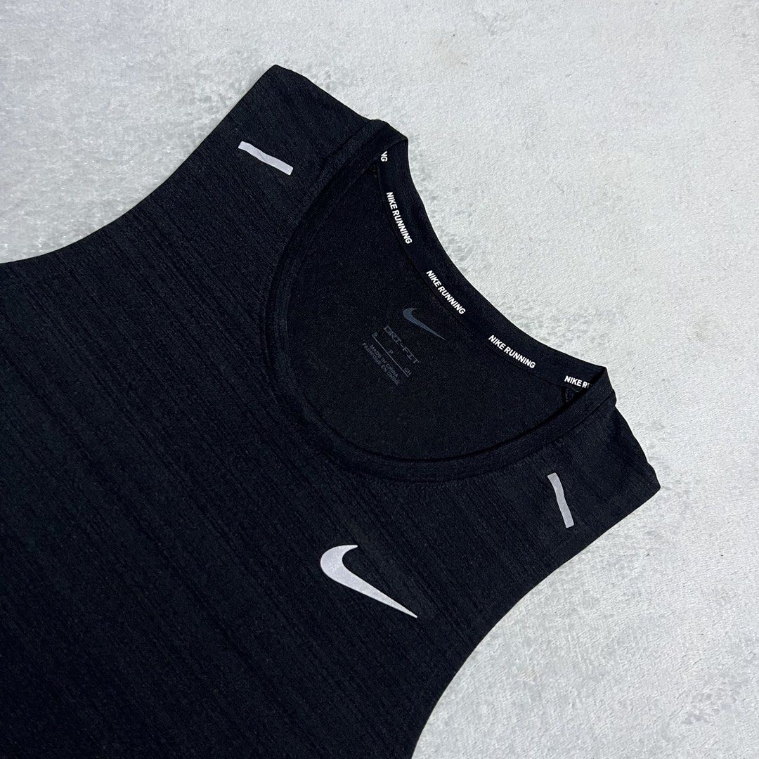 Nike mens stride running singlet (Category: Activewear) located in Bacoor. Submitted by xaviergilan29 (Listing ID 1467326759, Image 3). Description: Ńíķē stride mens singlet •Good as new •Lightweight, reflective designs •No flaws •9.9/10 color rate •small Length: 23 (front) 24 (back) Width: 18.5 •690PHP.