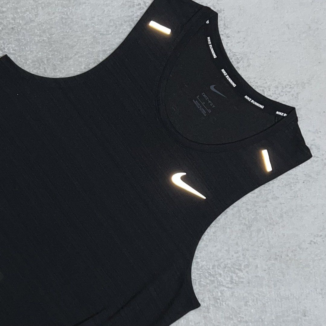 Nike mens stride running singlet (Category: Activewear) located in Bacoor. Submitted by xaviergilan29 (Listing ID 1467326759, Image 1). Description: Ńíķē stride mens singlet •Good as new •Lightweight, reflective designs •No flaws •9.9/10 color rate •small Length: 23 (front) 24 (back) Width: 18.5 •690PHP.
