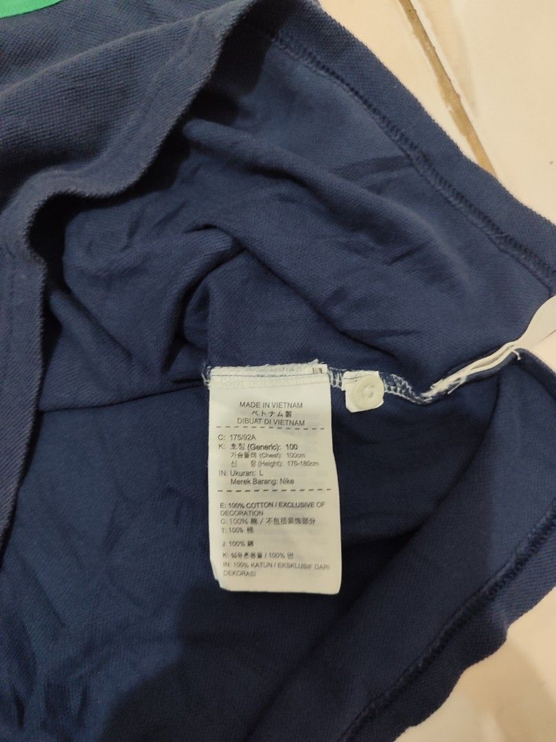 NIKE POLO (Category: Tshirts & Polo Shirts ) located in Pagadian. Submitted by miraculouspat (Listing ID 1467274044, Image 3). Description: L 27 W 19 NO ISSUE EXCELLENT CONDITION.