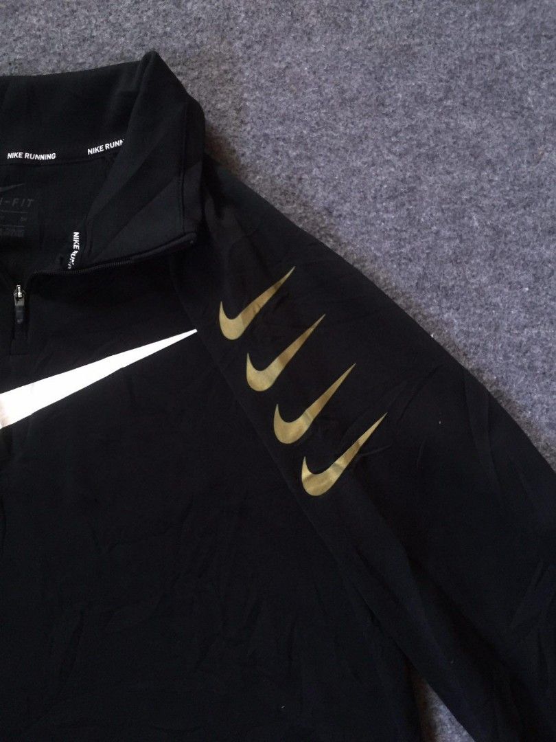 Nike Quarter Zip (Category: Coats, Jackets and Outerwear) located in General Santos City (Dadiangas). Submitted by thrift_n_south (Listing ID 1467257576, Image 3). Description: NIKE QUARTER ZIP • As New Condition | 10/10 Color Rate • Flawless | Needs Wash • 18.5x23.5 (Size S on tag).
