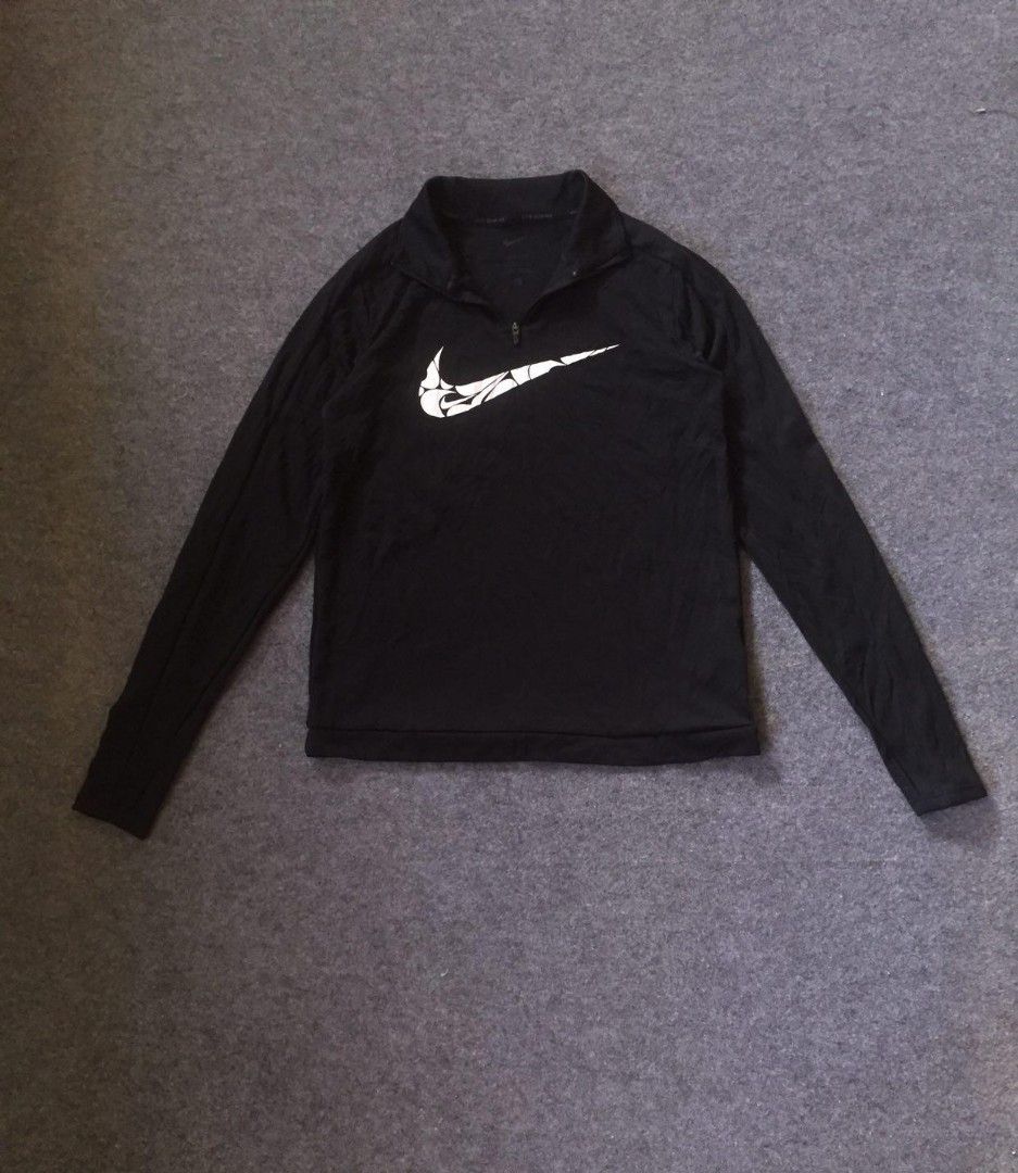 Nike Quarter Zip Running (Category: Coats, Jackets and Outerwear) located in General Santos City (Dadiangas). Submitted by thrift_n_south (Listing ID 1467258036, Image 1). Description: As new condition | 10/10 Color Rate Flawless | Needs Wash 17.5x23.5 (Size S on tags) .