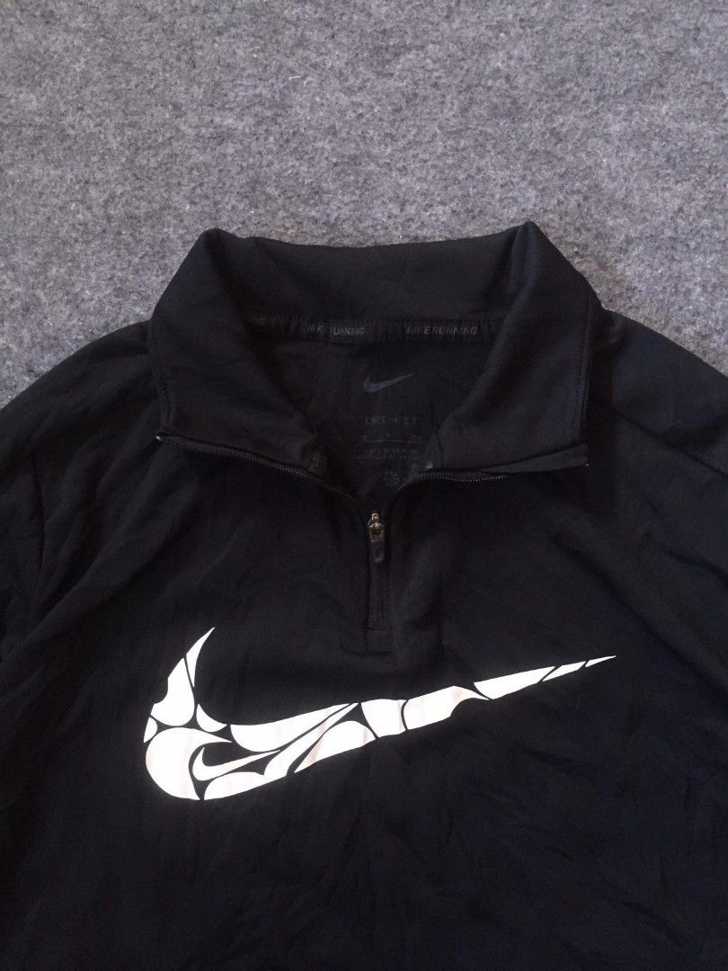 Nike Quarter Zip Running (Category: Coats, Jackets and Outerwear) located in General Santos City (Dadiangas). Submitted by thrift_n_south (Listing ID 1467258036, Image 2). Description: As new condition | 10/10 Color Rate Flawless | Needs Wash 17.5x23.5 (Size S on tags) .