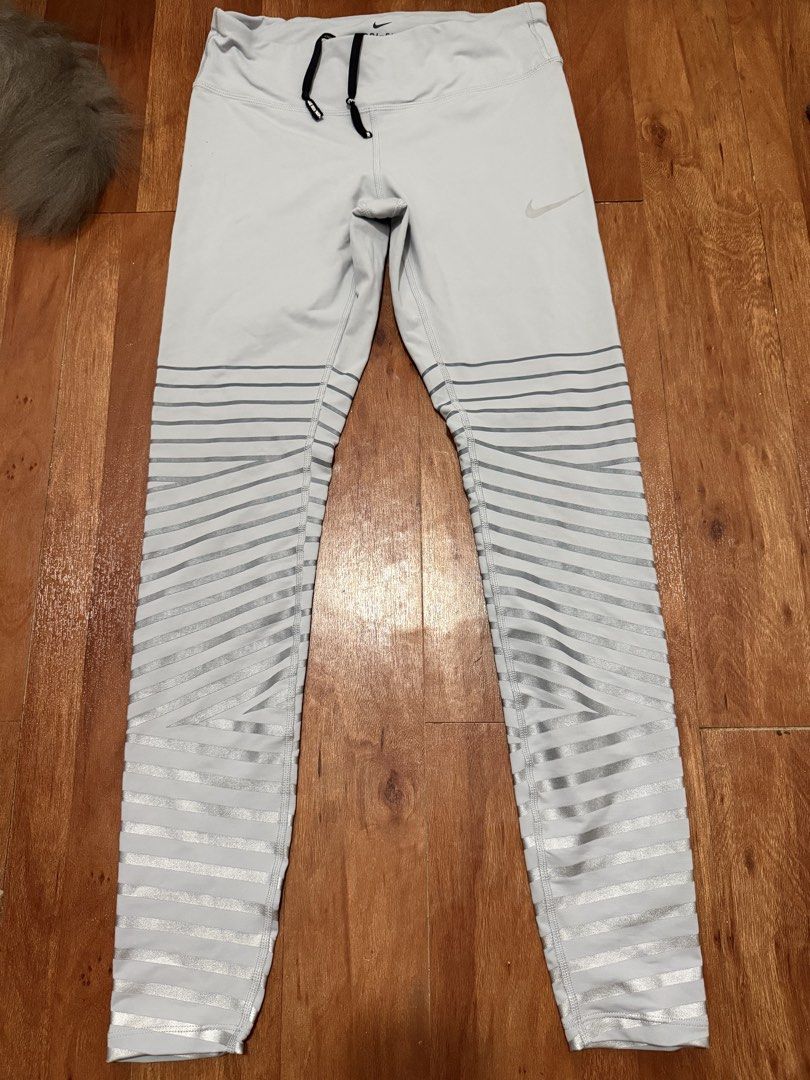 Nike Run Leggings (Category: Activewear) located in Quezon City. Submitted by krtstn (Listing ID 1467212512, Image 1). Description: .