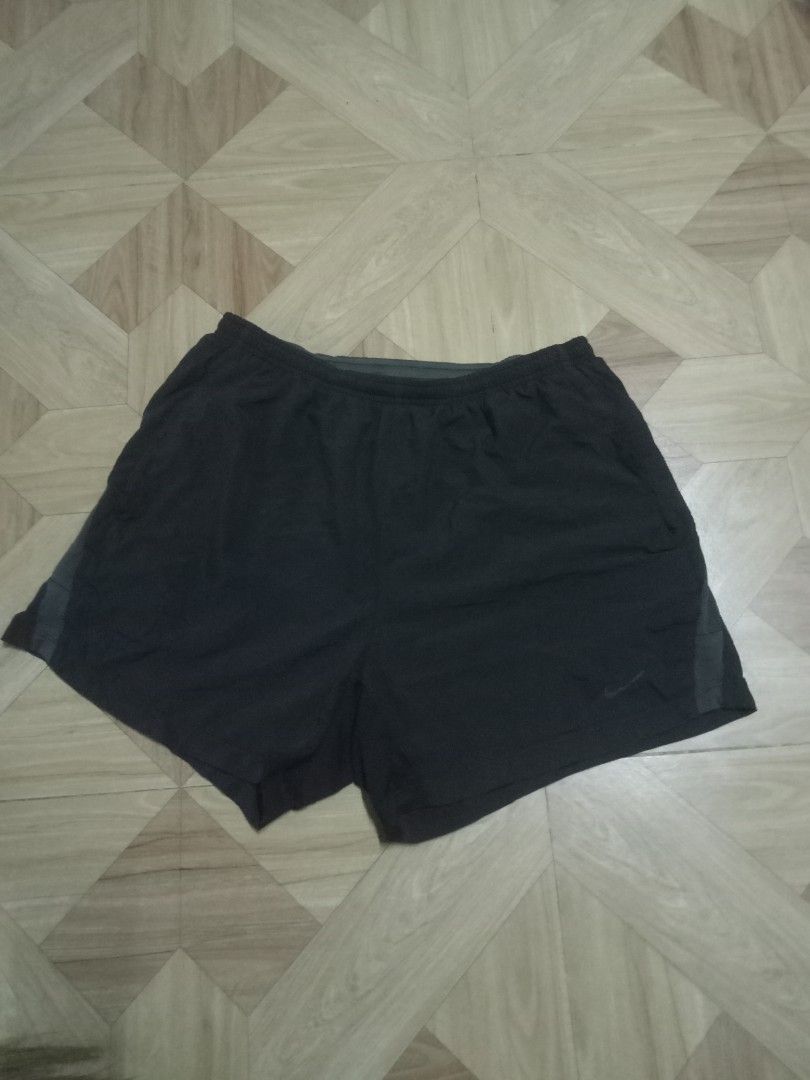 Nike Running Short (Category: Activewear) located in Cavite. Submitted by sacmaestro444 (Listing ID 1467189498, Image 1). Description: Medium on tag good condition minimal lints 9/10 colorate.