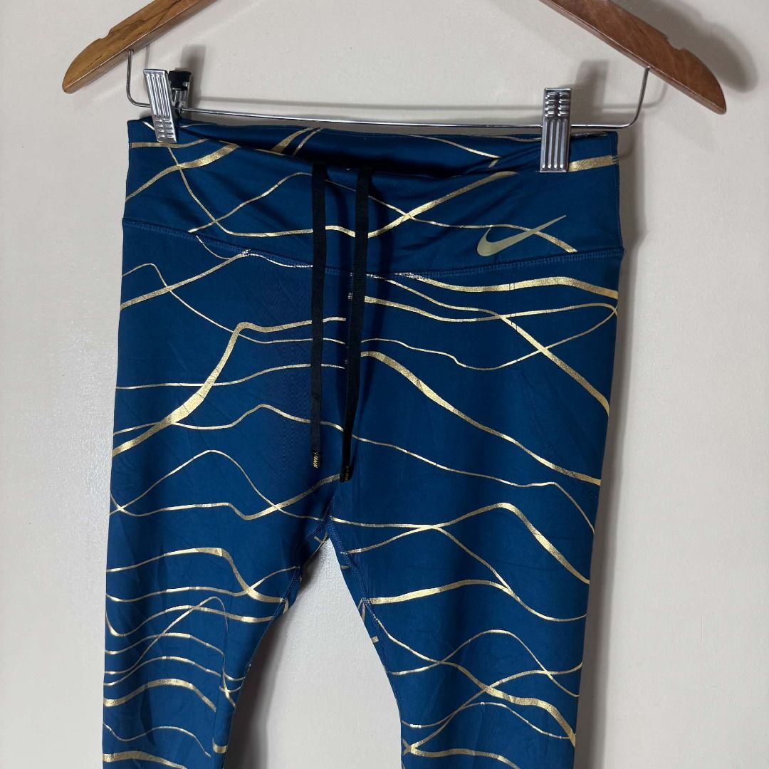 Nike Running Thights (Category: Trousers) located in Davao. Submitted by cmbs141022 (Listing ID 1467206166, Image 2). Description: Nike Running Thights Size Large Condition: 9/10 excellent 450 plus shipping fee.