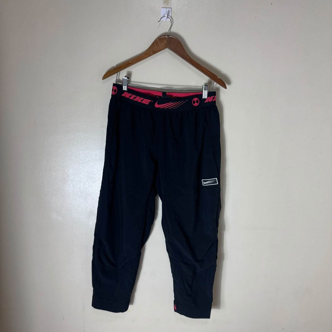 Nike Training pants (Category: Joggers) located in Davao. Submitted by cmbs141022 (Listing ID 1467205674, Image 1). Description: Nike pants Size 30-32 Length 33 Leg open 6.5" Condition: 9/10 excellent 500 plus shipping fee.