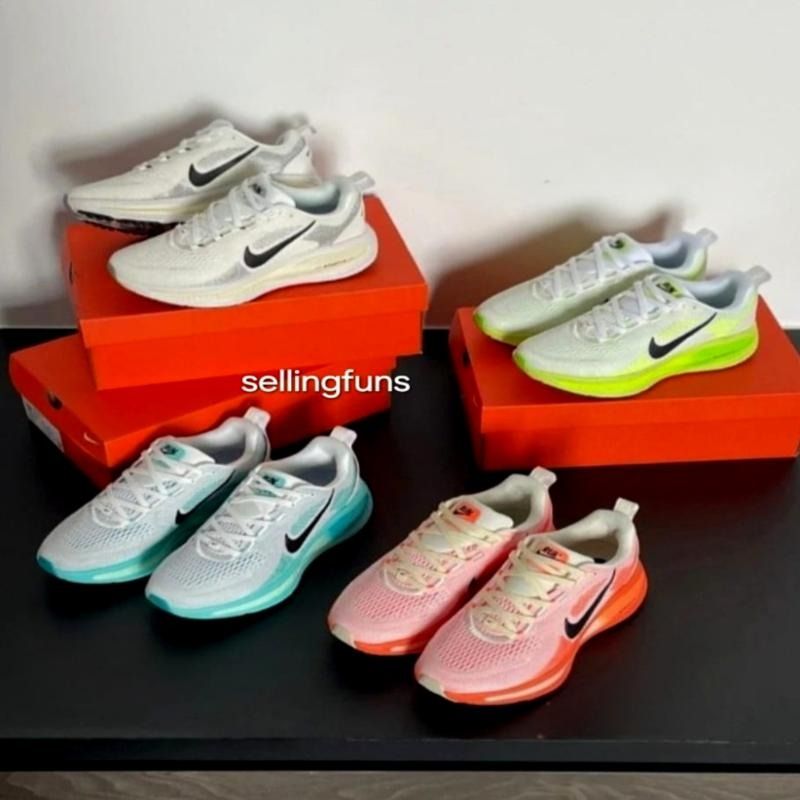 Nike Vomero 18 輕量緩震公路跑步鞋 戶外緩跑運動鞋 （分類：波鞋）位於 Hong Kong。 由 brightstone_a4cc8b 提交（商品編號 1467317238，圖片 2）。簡介： 只做優質靚貨，所有圖片均為實拍，真正所見即所得。訂購後完全支持退換，不設面交，全程只透過快遞寄送，購物安心又方便。。