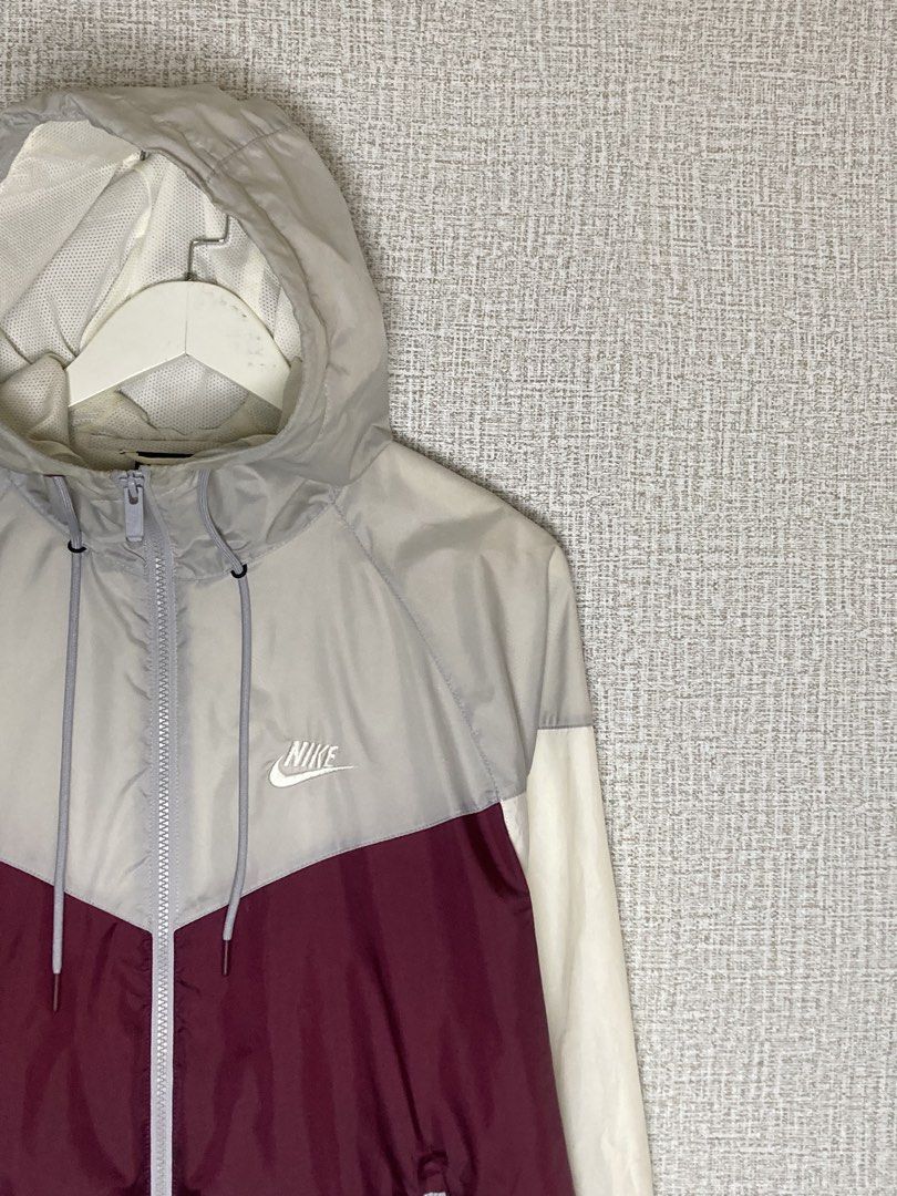 Nike Windrunner Hooded Jacket Burgundy Grey White Size M (Category: Coats, Jackets and Outerwear) located in Baguio. Submitted by drip_n_drop (Listing ID 1467325913, Image 2). Description: - Brand: Nike - Style: Classic Windrunner colorblock (Burgundy/Grey/White) - Size: Medium (Made in Vietnam) - Features: Full zip, drawstring hood, zippered side pockets, breathable mesh lining - Condition: Clean, lightweight everyday outerwear - Trusted Carouse
